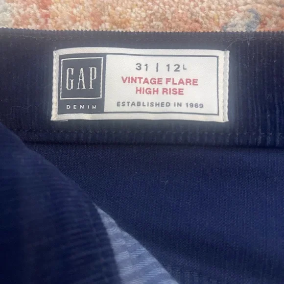 NWT Gap women’s navy blue Corduroy Pants - Picture 3 of 4